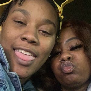 Meet your Posher, Neshiaa